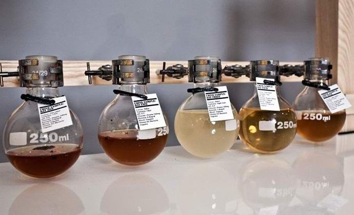 Американец прави уиски от урината на възрастен диабетик.