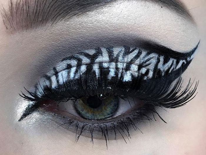 Американски гримьор рисува своите картини от векове