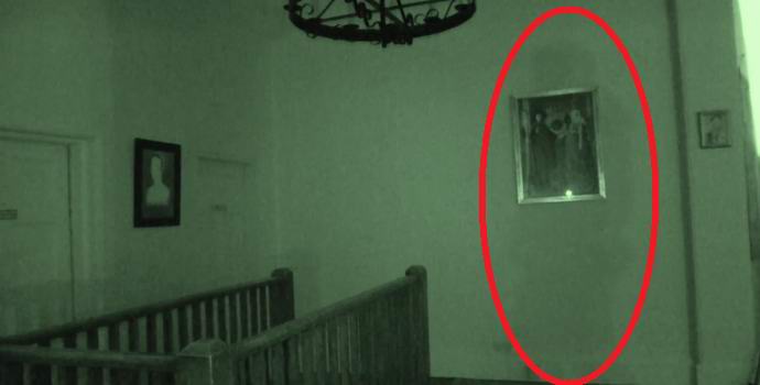 Британците снимани живеят призрачна сянка