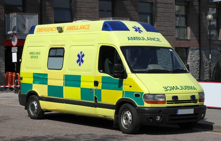 Англичанинът парализиран след вечеря от пилешко