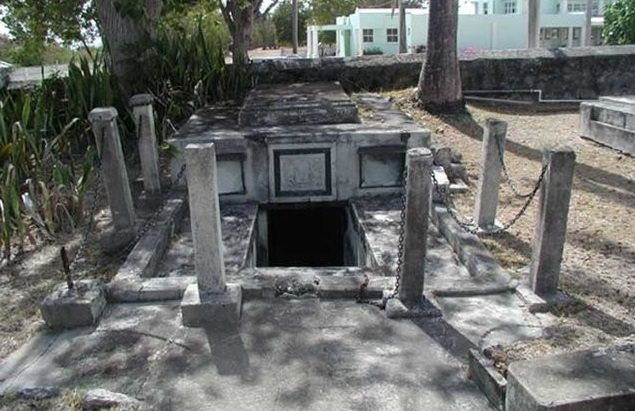 Неспокойни мъртви