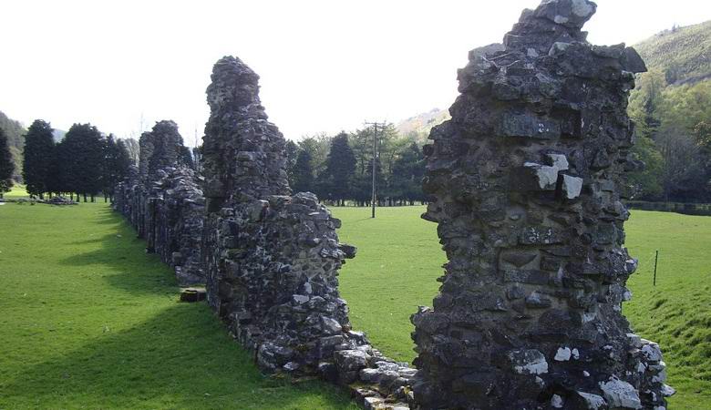 Безглавият призрак наказа туристическия крадец