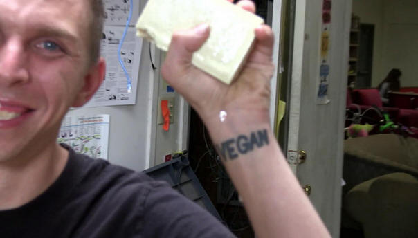 3033154-плъзгаща vegantattoandtofu