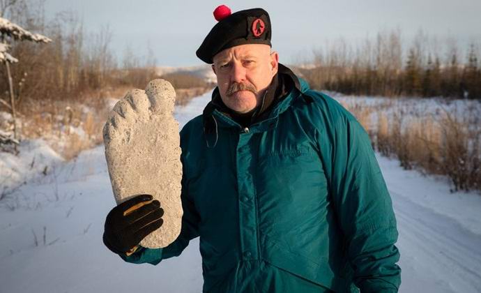 Бившият американски полицай обещава да открие тетис в Аляска