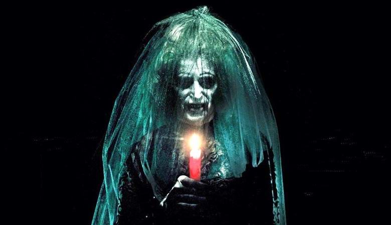 Британецът снима призрака на възрастна жена в къщата му