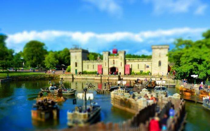 Британците снимаха призрак, ругаещ увеселителен парк