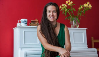 Британката се омъжи за себе си