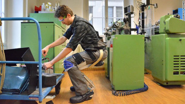 140811131609-chairless-стол-5-хоризонтална галерия