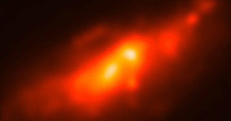 Изключително рядко „двойно ядро“, открито в съседна галактика 