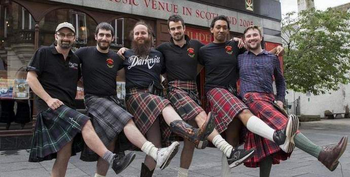 Тормозът на посетителите кара шотландските сервитьори да отказват да носят ритове