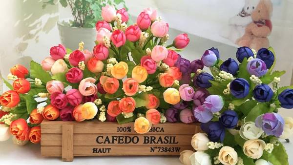 възможно ли е да се държат изкуствени цветя у дома знаци 