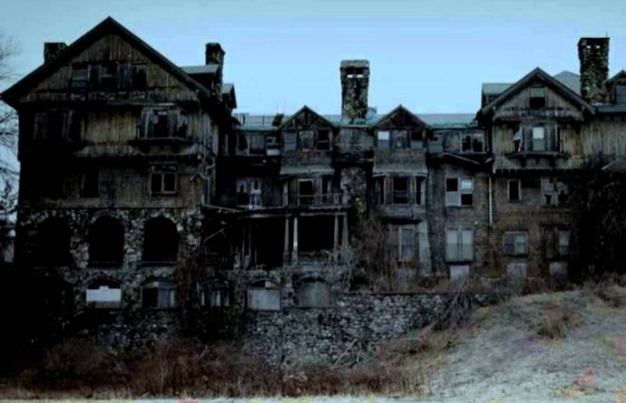 Историята на прокълнатото имение на Кълбъртсън