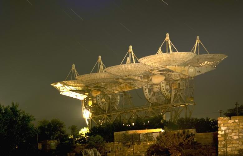 Кримският радио телескоп използва ли се за контакти с извънземни?
