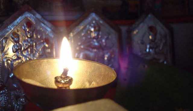 Легенди за неизгасими лампи