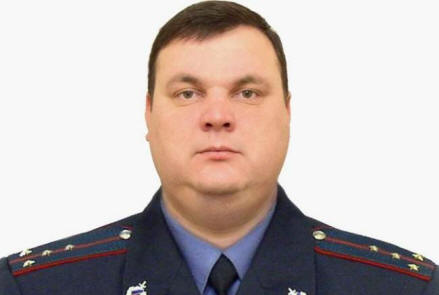 Най-добрият участник в района на Новосибирск хвана брауни в буркан