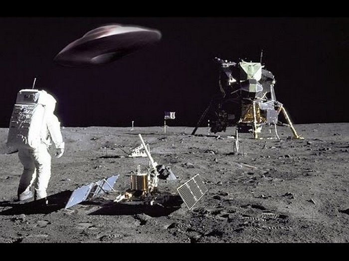 Лунна база за прехвърляне на извънземни или земляни?