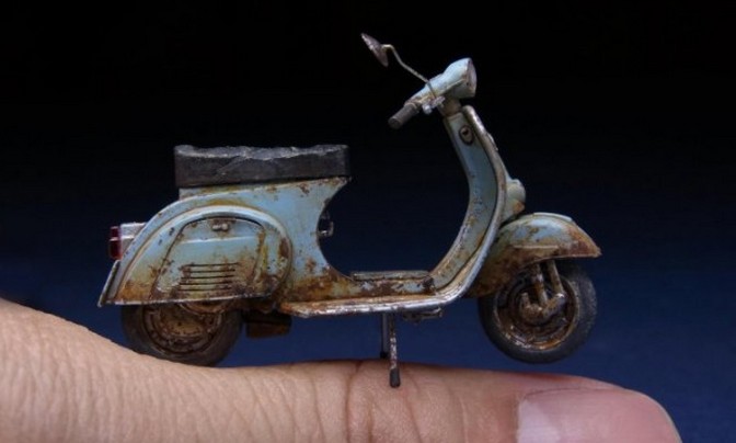 „Миниатюрен