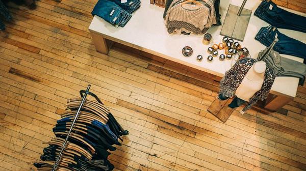 възможно ли е да носите нещата на починал човек 