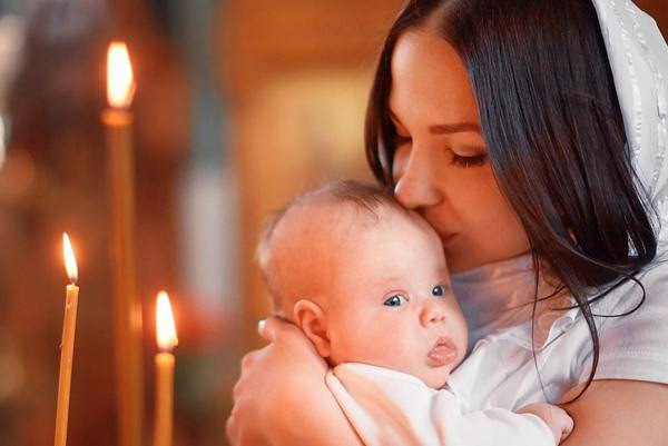 защо не можете да кръстите момиче за неомъжено момиче 