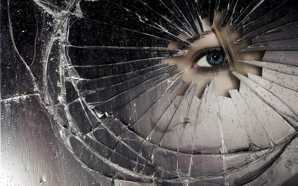 защо не можеш да погледнеш в счупено огледало 