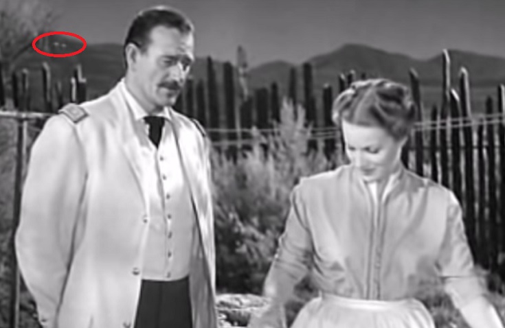 Неидентифициран летящ обект е открит в рамките на западна 1950 г.