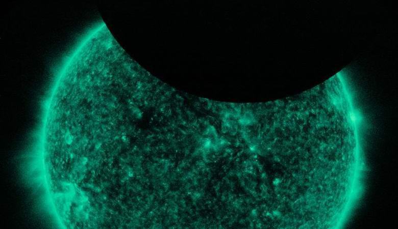 НАСА снима мистериозна планета, изведнъж летяща близо до Слънцето