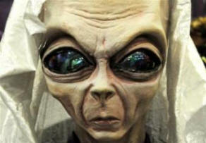 за шествие на НЛО: Ние не сме самотни във Най- селената