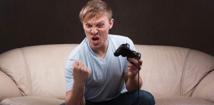 Германецът даде на момичето успокоител, за да не му пречи да играе.