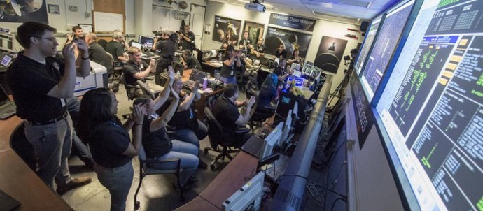 Нови хоризонти готови да прехвърлят данни на НАСА за планетата Плутон