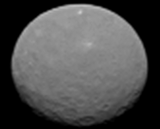 Нови снимки на Церера с зората