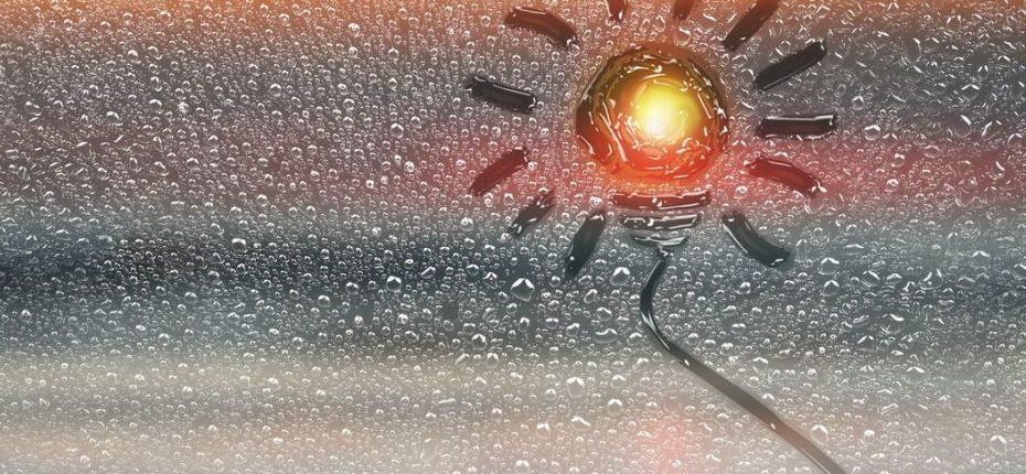 Нов начин за генериране на електричество: капка дъжд ще запали 100 LED светлини 