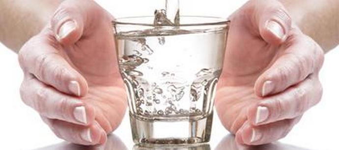 Пийте вода, господа!