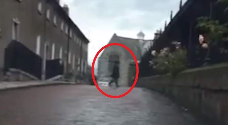 Призракът, пресичащ пътя, влезе в DVR