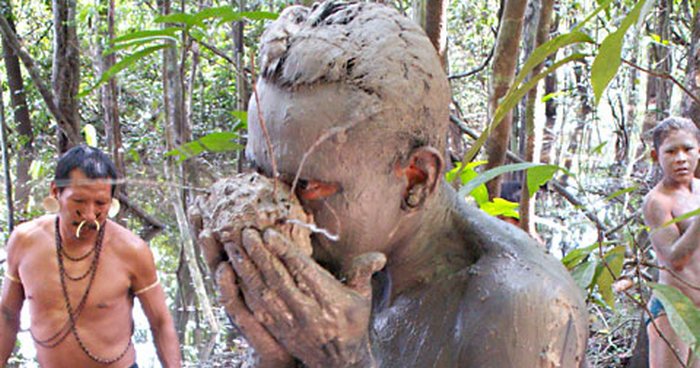 Защо някои хора ядат земя?