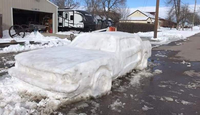 Полицаят почти изписа глоба на снежна кола