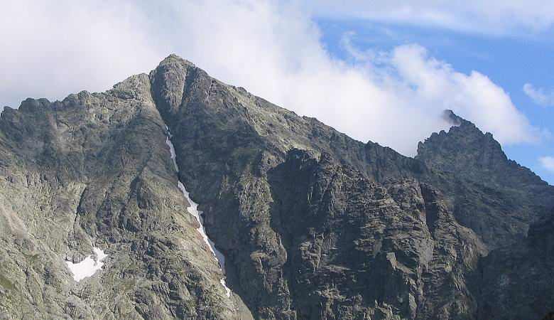 Полякът едва ли се изкачи на най-високата планина на страната и ... срещна там неочакван непознат