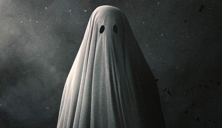 Призрачната фигура беше уловена във видеоклип в къщата на жител на Илинойс