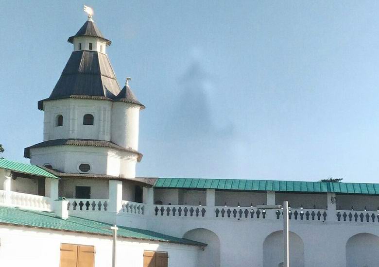 Храмът Фантом, сниман в района на Москва