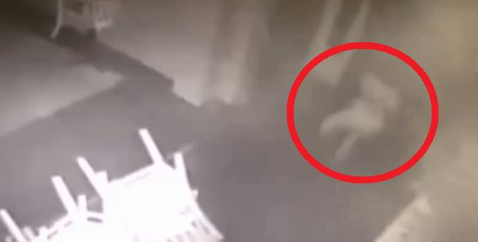 Призракът на момичето се качи на камерата за наблюдение