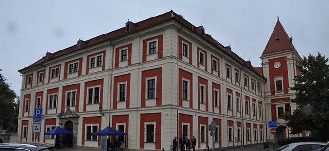 Призракът търси своите бижута