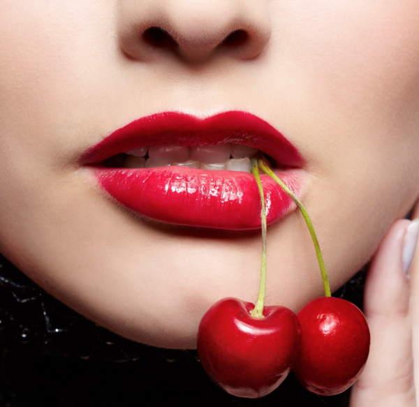 сърбяща долна устна 