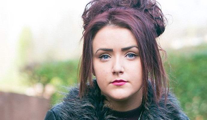 Рядкото заболяване кара британка да кърви от очите и ушите.