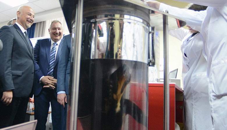 Руски учени са научили куче да диша течност