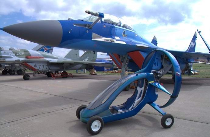 Руснаците създадоха летящо, плаващо и управляващо превозно средство