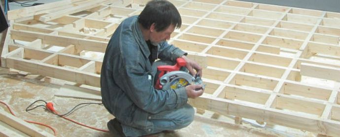 Руснак строи ковчег, който да бъде спасен по време на потопа