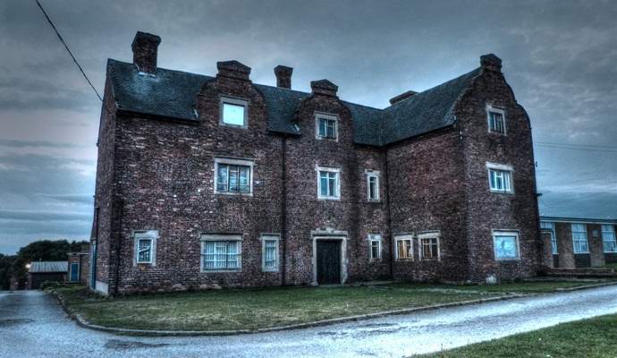 Невероятно ясен призрак на французойка, сниман.