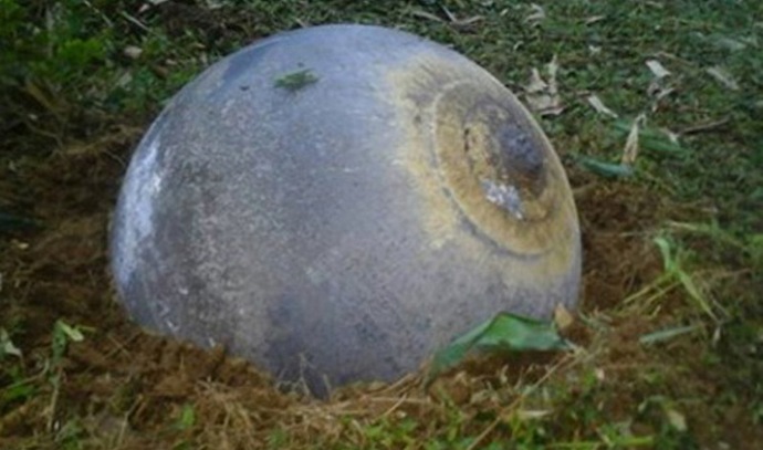 Топки падат от небето