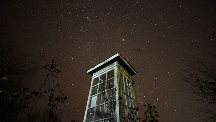 Телефонна кабина за разговор с мъртвите в Япония