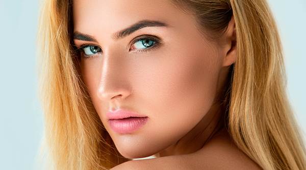 пъпки по веждите 