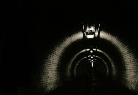 „Тунели